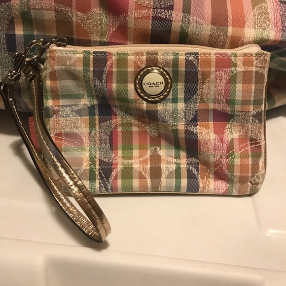 RARE Coach Madras Glam Tote and matching wristlet - Picture 2 of 7